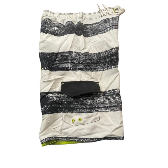 Old Navy swimming shorts size XL 14-16 - Picture 5 of 15